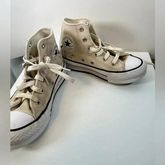 Converse Chuck Taylor All Star Lift Platform Hightops Floral Embroidery - Ivory - Picture 5 of 14